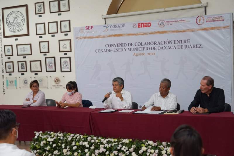 Firman convenio la CONADE, ENED y el municipio de Oaxaca de Juárez.
