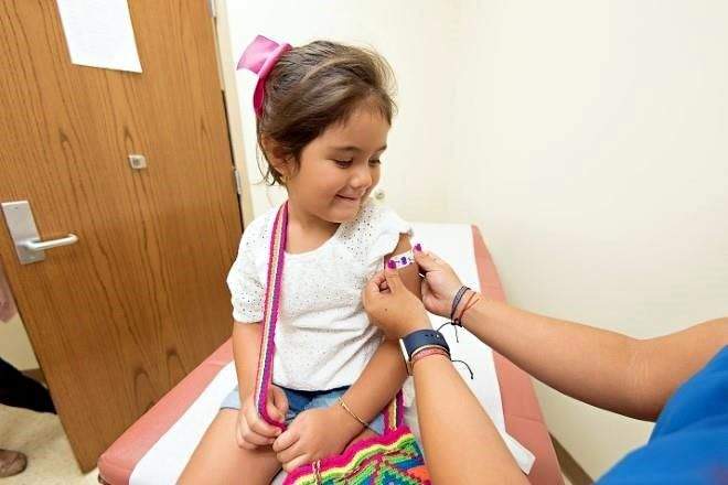 Preocupa rezago en vacunas infantiles