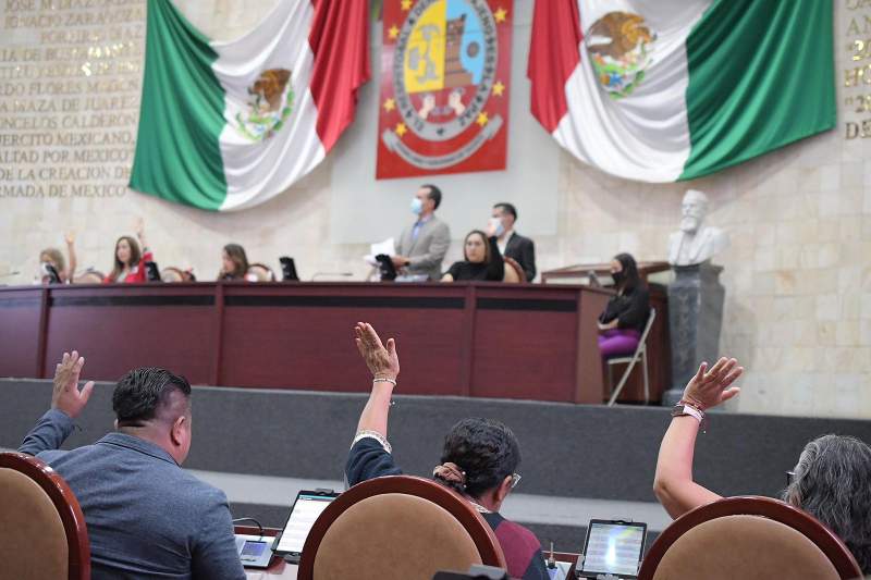 Es ley en Oaxaca enseñar ciencia en todas las escuelas