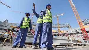 Qatar acepta la muerte de entre 400 y 500 trabajadores emigrantes en obras para el Mundial