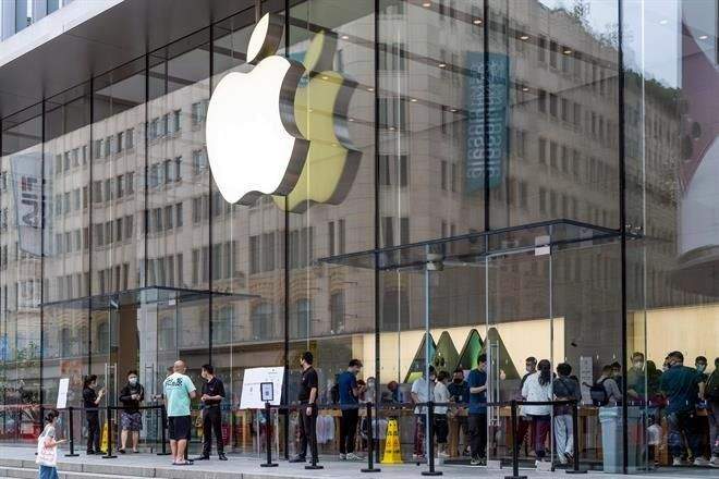 Evita Apple despidos al cancelar almuerzos gratis