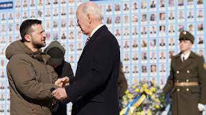 Biden visita Kiev por sorpresa para reunirse con Zelenski en vísperas del primer aniversario de la invasión rusa