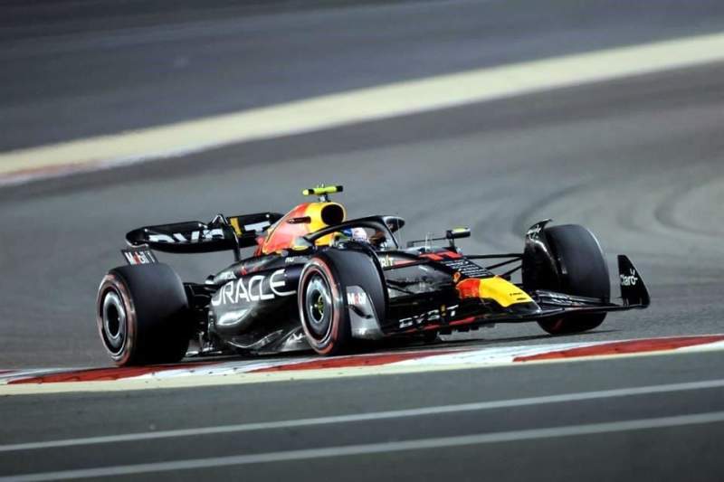 Hacen Verstappen y Checo Pérez 1-2 en GP de Bahréin