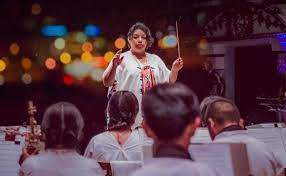 Sin miedo y con batuta en mano, mujeres de Oaxaca conquistan espacios con la música
