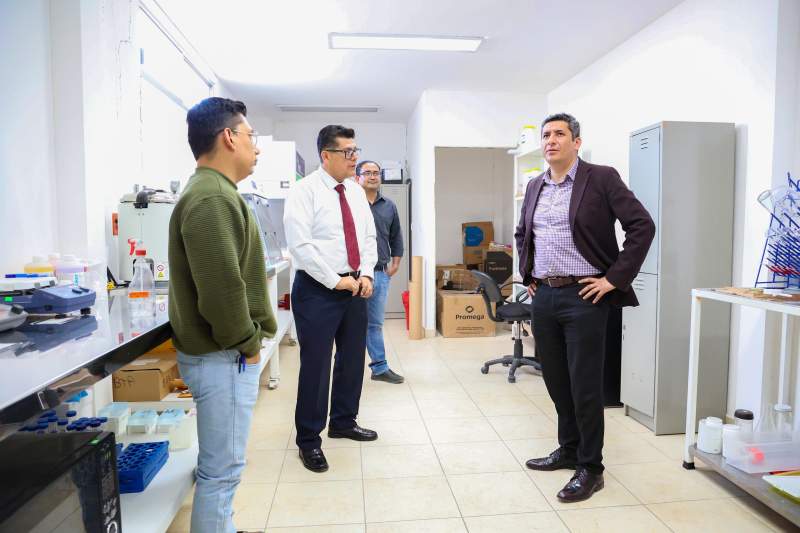 Supervisa Fiscal de Oaxaca, Bernardo Rodríguez Alamilla trabajos de rehabilitación del Instituto de Servicios Periciales