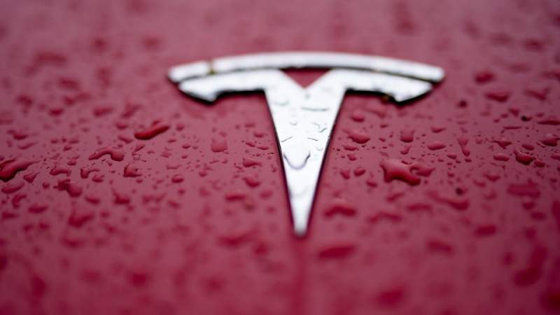 Profeco llama a revisión casi 4 mil autos Tesla en México; corregirá diseño en software