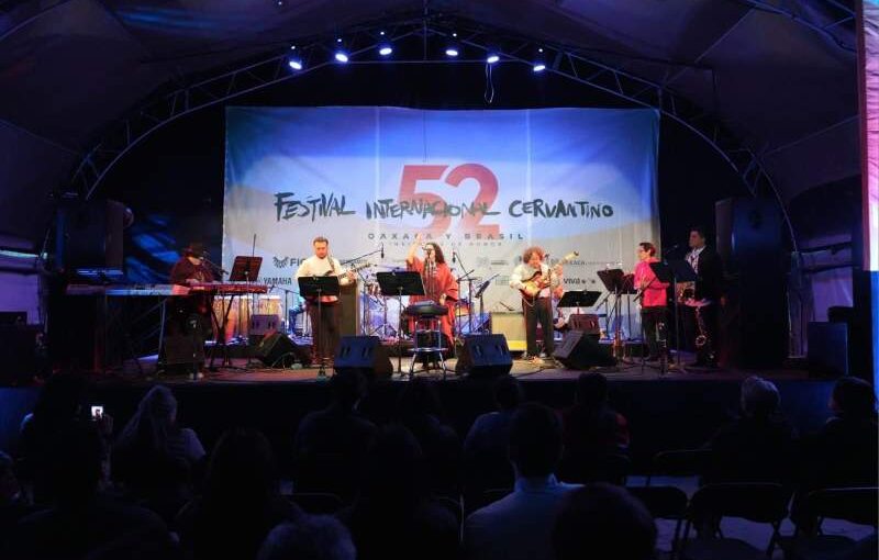 Actividades artísticas y culturales de Oaxaca cautivan en el Cervantino